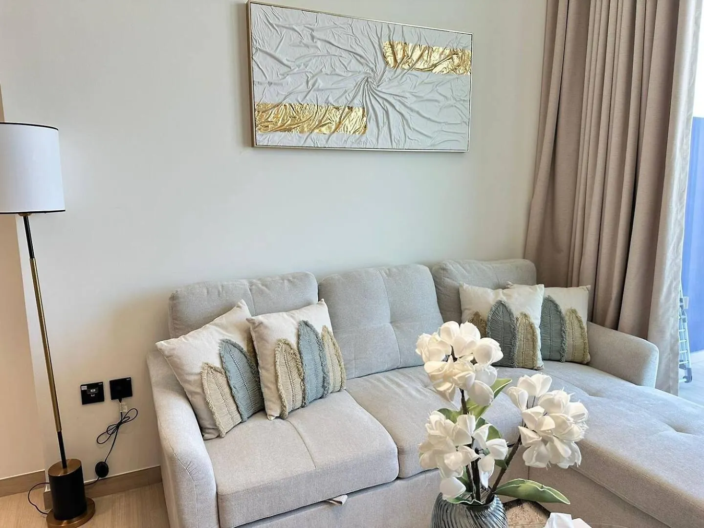 Modern 1Br In Jvc Balcony, Pool & Parking Apartment Dubai