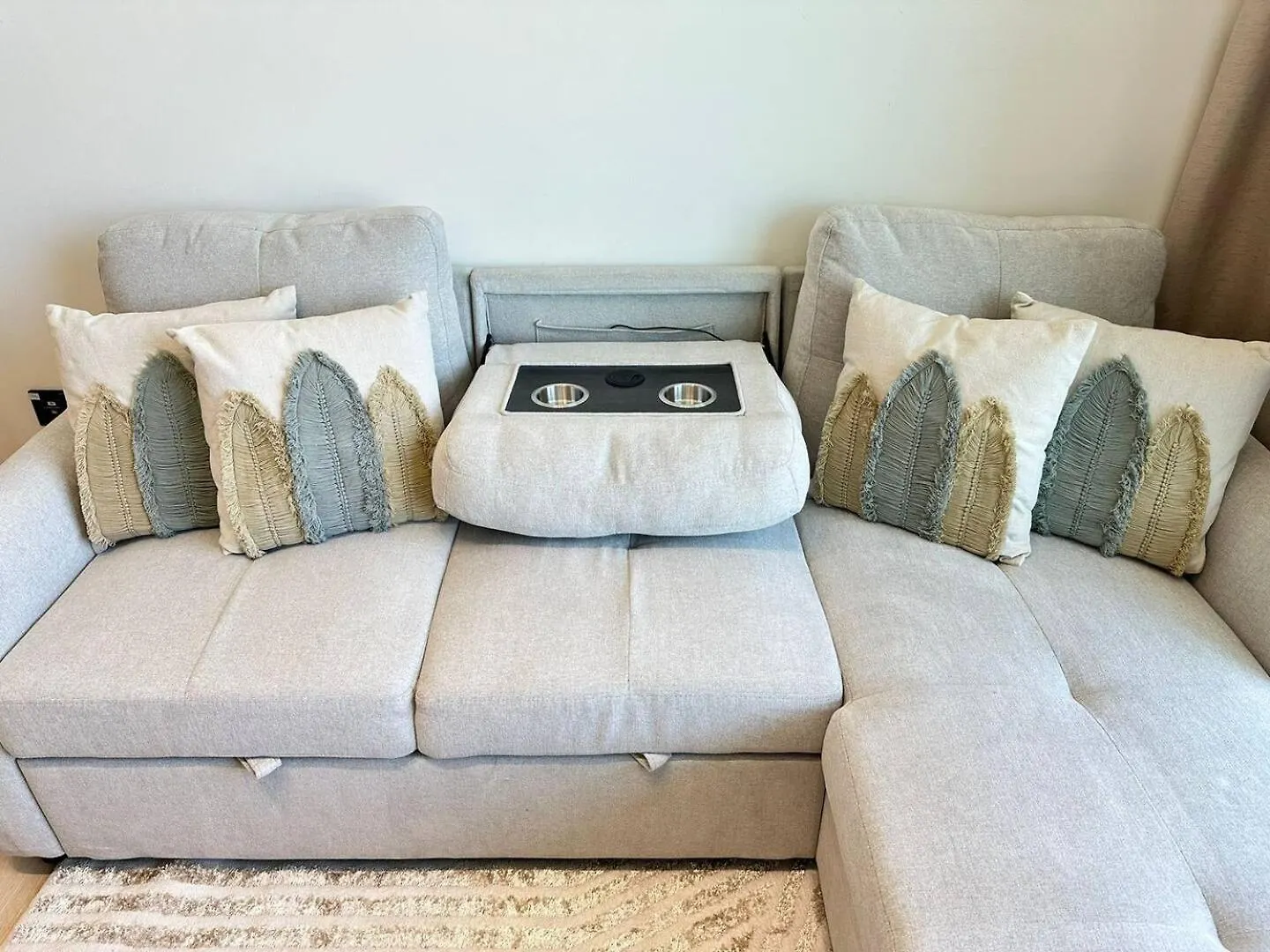 Modern 1Br In Jvc Balcony, Pool & Parking Apartment Dubai
